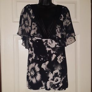 EUC Butterfly Short Sleeve Blouse